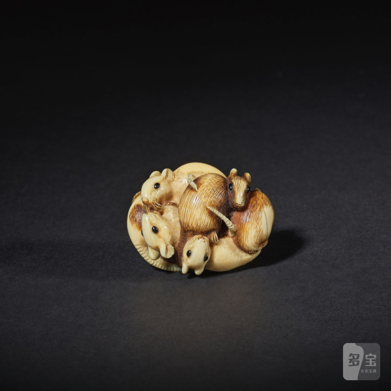 象牙彫根付 鼠七匹 銘「友親」 19世紀 | NETSUKE EN IVOIRE REPRÉSENTANT UN GROUPE DE SEPT RATS